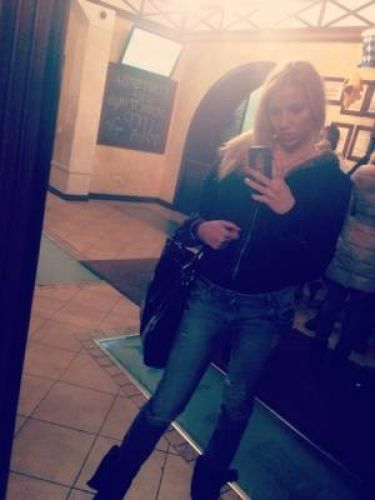 Проститутка Питера Каролина Блондинка c 3 размером груди у метро Озерки Санкт-Петербург Фото-3