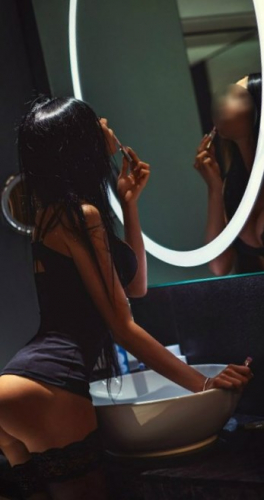 Проститутка Питера Анита Брюнетка c 2 размером груди у метро Звездная Санкт-Петербург Фото-5