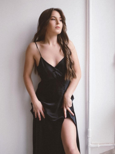 Проститутка Питера Настя Брюнетка c 3 размером груди у метро Звенигородская Санкт-Петербург Фото-1